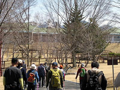 4月9日定例ウォーキング